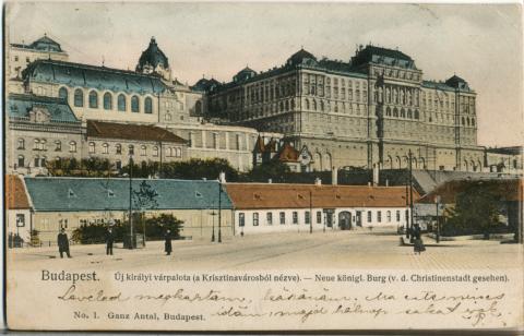 forrás:http://varhegy.blog.hu/2015/04/06/ujjaepul_a_lovarda_epulete